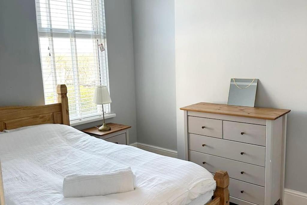 Townhouse In Belfast, Newtownabbey. Villa Esterno foto